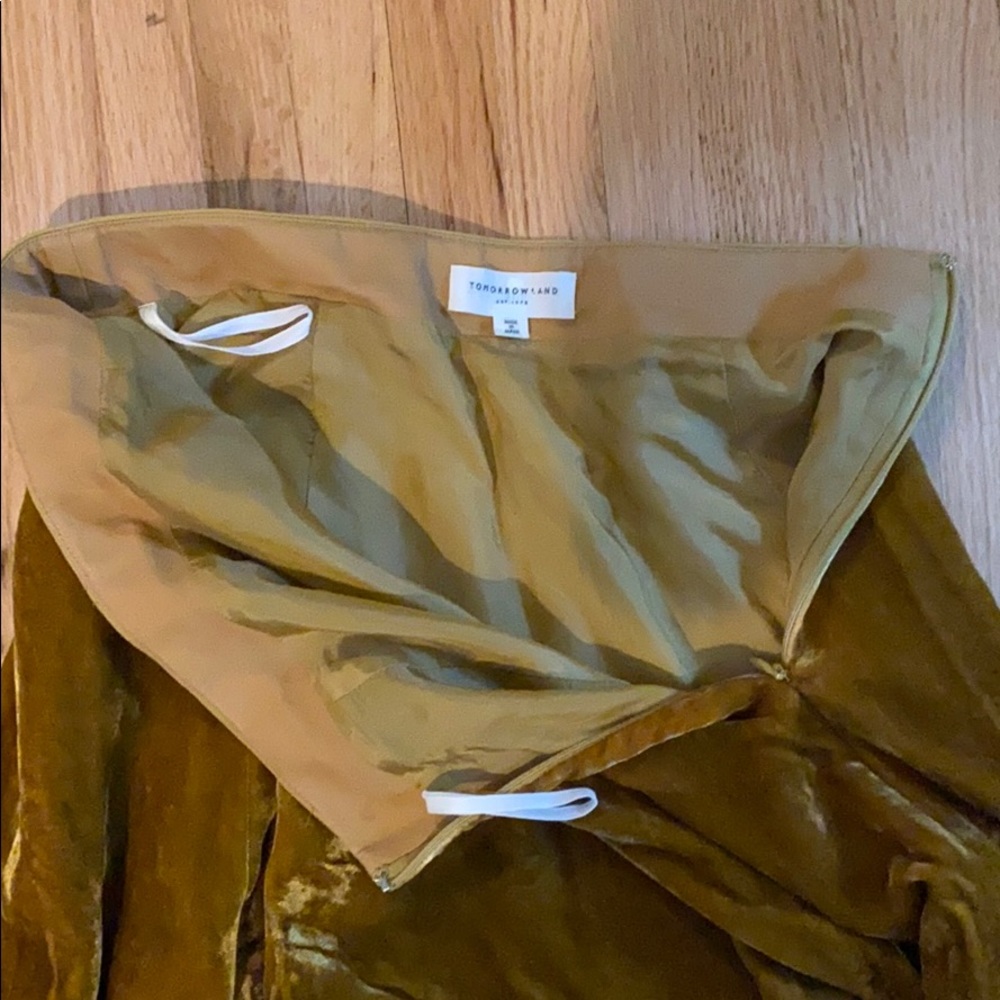 ♥️TOMORROWLAND RICH MUSTARD VELVET SKIRT 34 - Picture 7 of 9